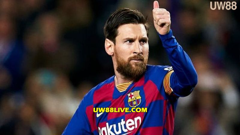 Lionel Messi – 358 kiến tạo